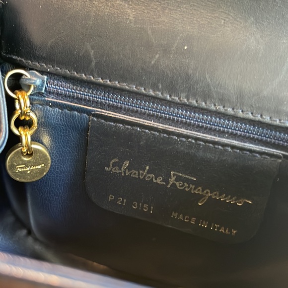 Salvatore Ferragamo Gancini Bit Flap Crossbody Bag in Dark Navy Leather - Picture 12 of 16